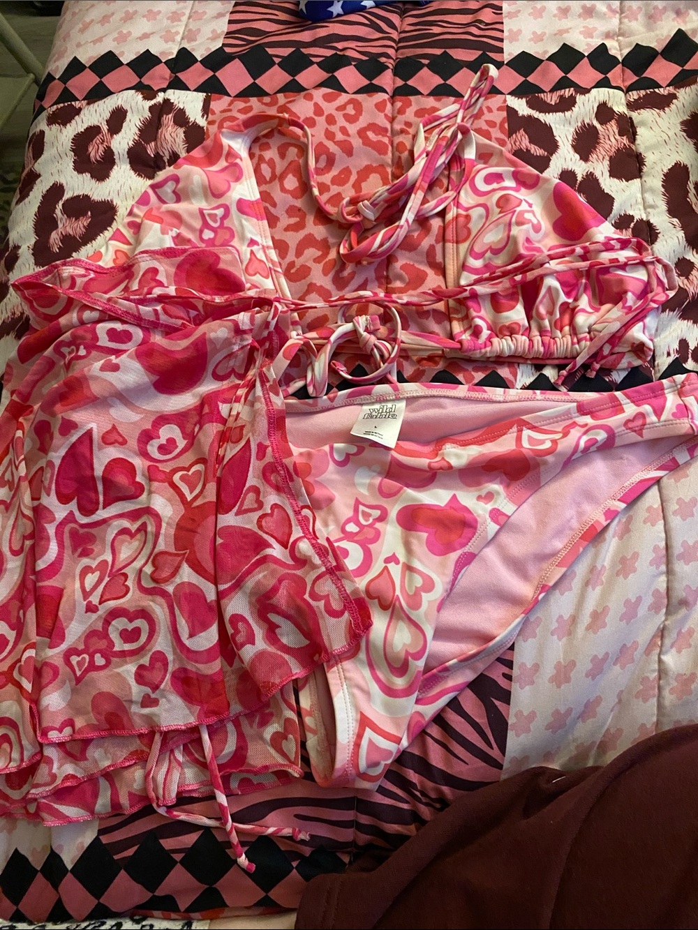 Women's Pink Heart Print Bikini Set with Sarong